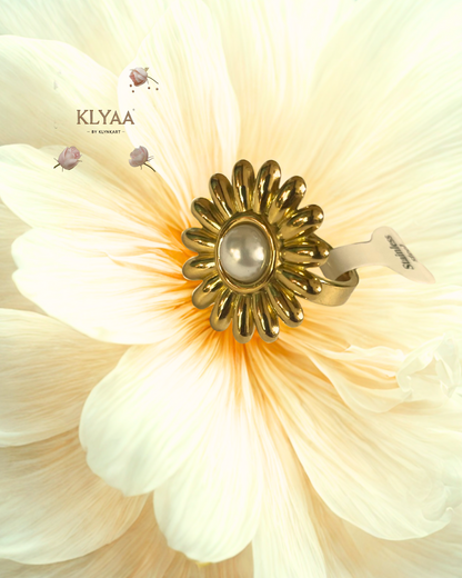 Golden Daisy Bloom Cocktail Anti-Tarnish Ring KLYAA