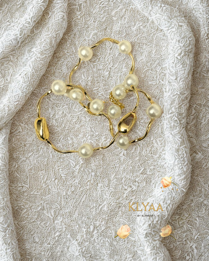 Anti-Tarnish pearl and gold twisted bracelet from KLYAA